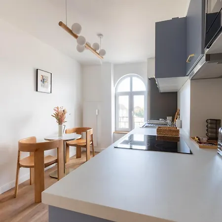 Hotel apartamentowy Porte Mars Gare Centre Reims