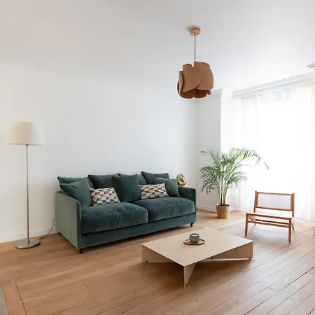 Aparthotel Porte Mars Gare Centre 4*