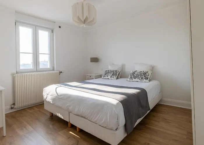 Porte Mars Gare Centre Aparthotel 4*