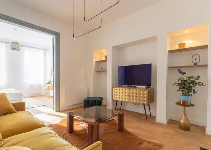 Porte Mars Gare Centre Aparthotel 4*