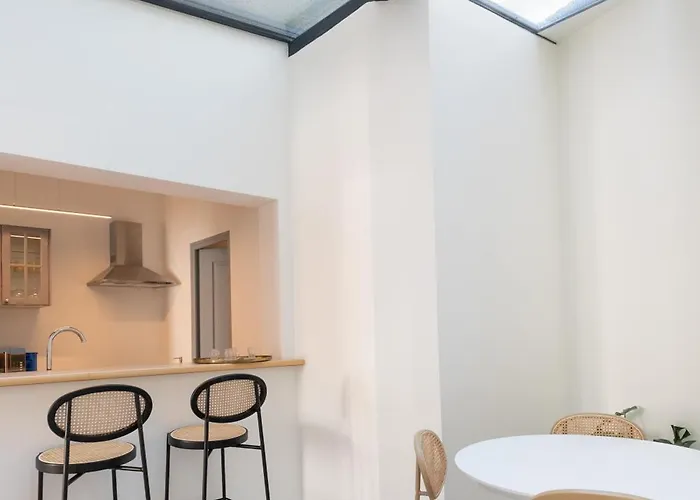 Porte Mars Gare Centre Aparthotel 4*