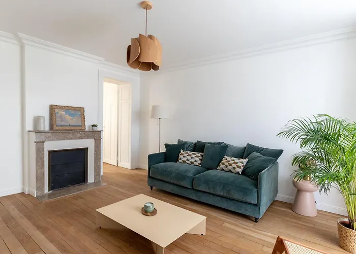 Porte Mars Gare Centre Aparthotel 4*