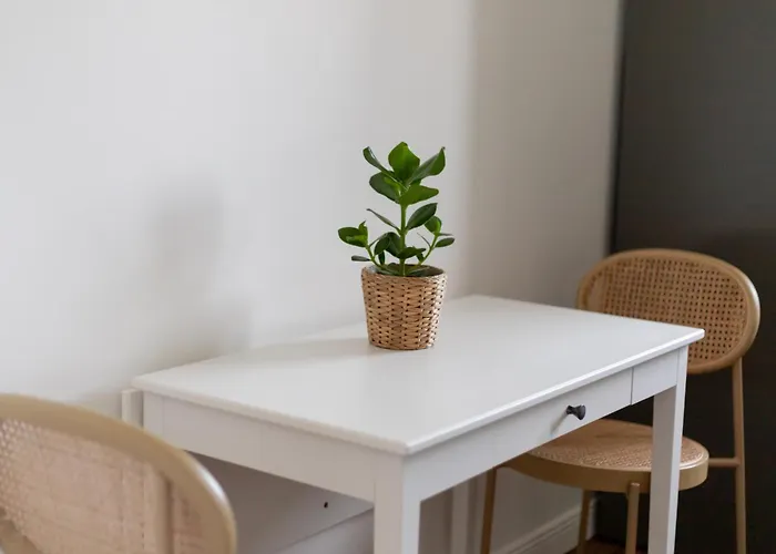 Porte Mars Gare Centre Aparthotel Reims