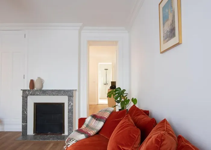 Porte Mars Gare Centre Aparthotel Reims